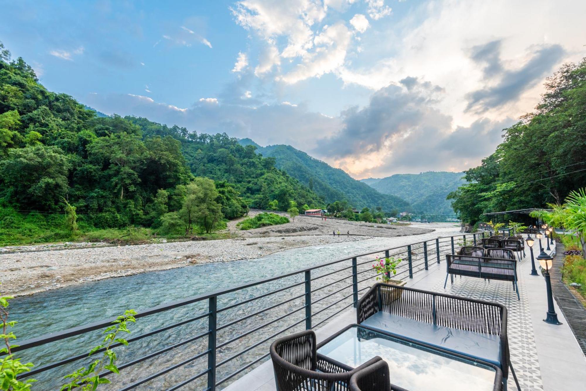 Dls Divine River Resort And Spa, Ришикеш Экстерьер фото