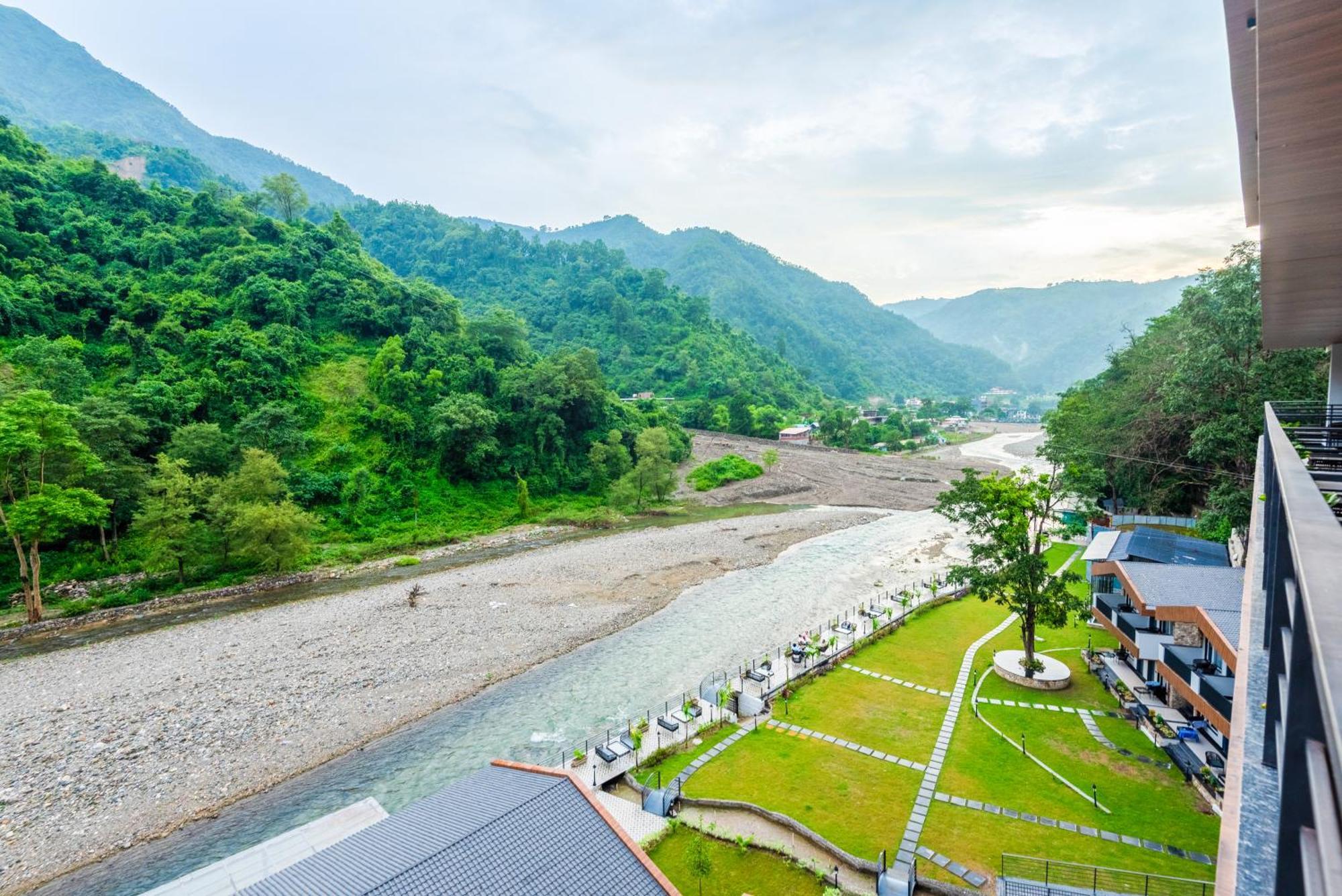 Dls Divine River Resort And Spa, Ришикеш Экстерьер фото